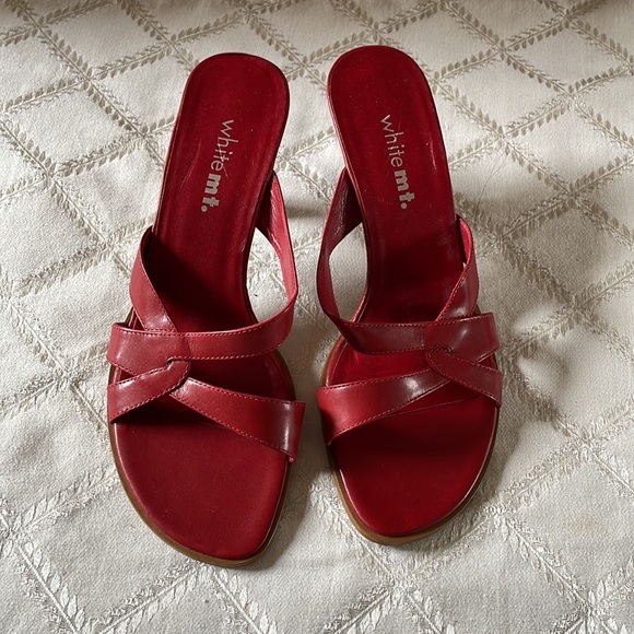 White MT red heel sandal, like new, size 9 - Picture 1 of 10